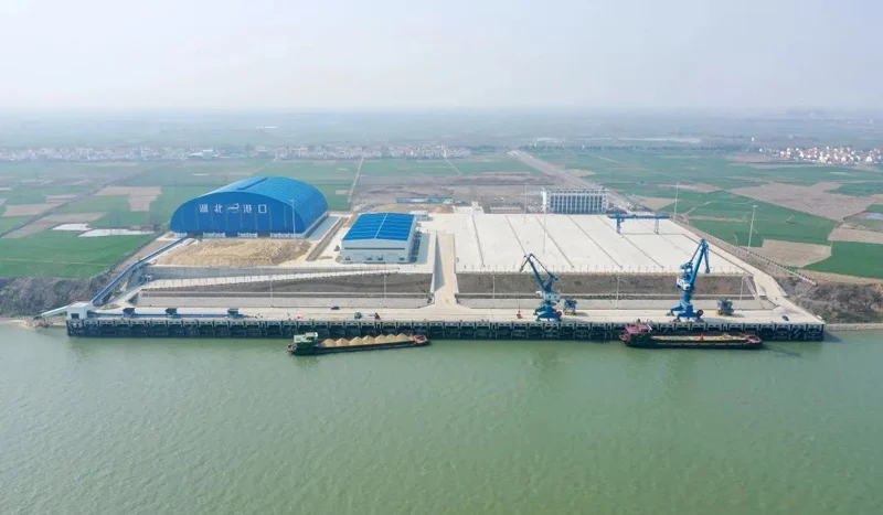 Xiangyang Inland River Port in China.webp Xiangyang Inland River Port in China.webp